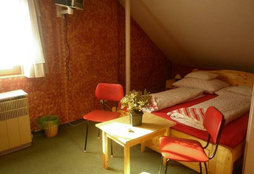 スタンダードトリプルルーム, Táltos Vendégház