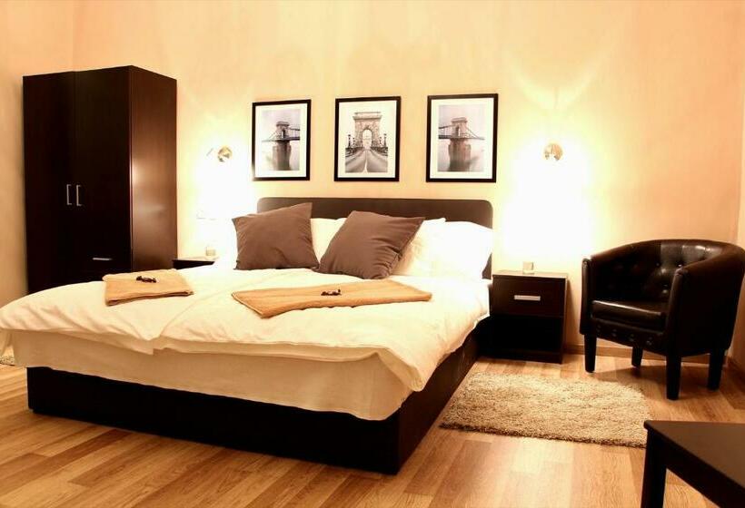 اتاق لوکس, Budapest Ville Bed & Breakfast