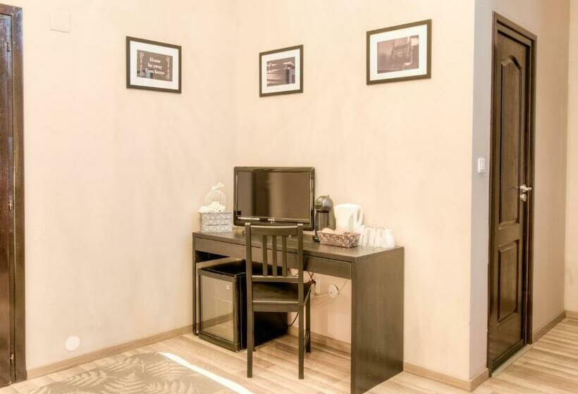 اتاق لوکس, Budapest Ville Bed & Breakfast