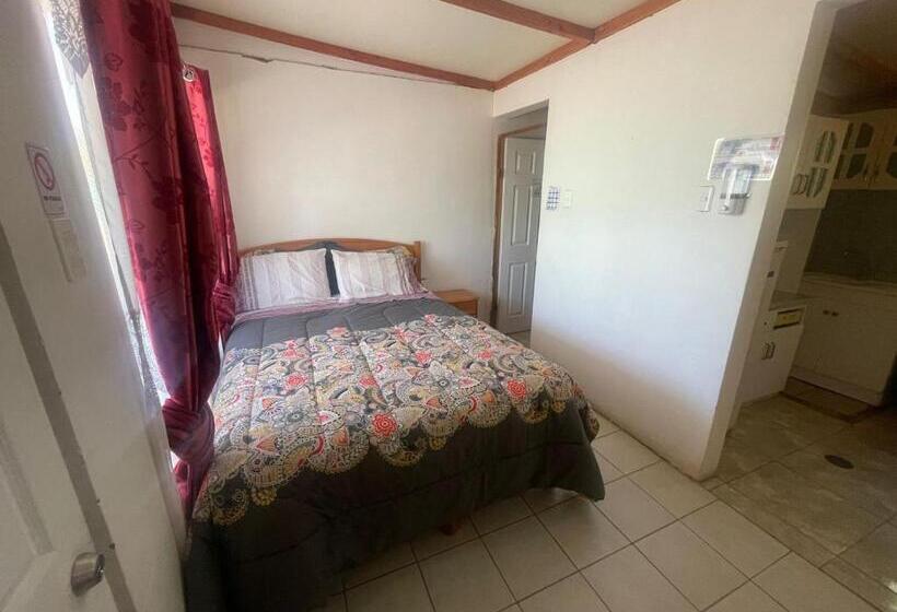 بنجلو عائلى, Cabañas Tia Flor