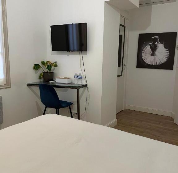 Номер Стандарт, Chambre Moderne, Proche Monaco