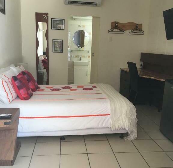 디럭스 룸, Black Marlin Motel