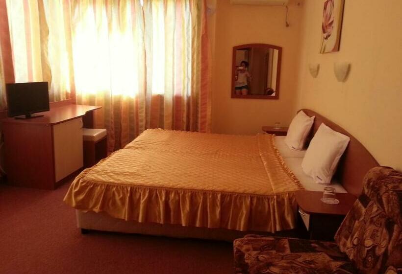 标准间带阳台, Family Hotel Mimosa
