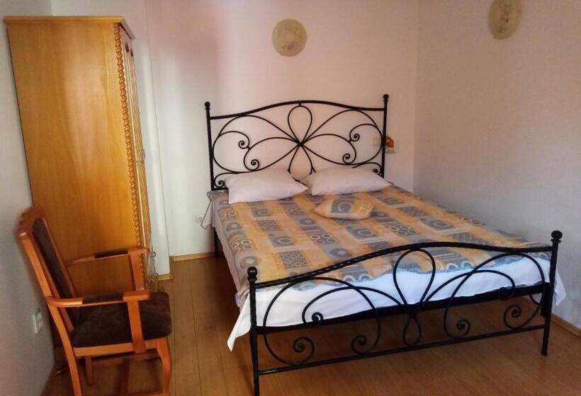스탠다드 룸, Family Hotel Rai
