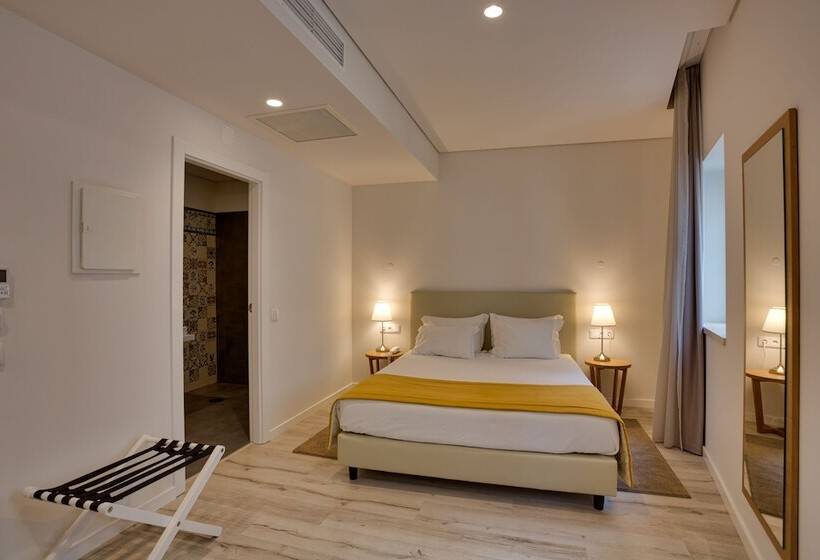 Quarto Estandar, Riverside Alfama