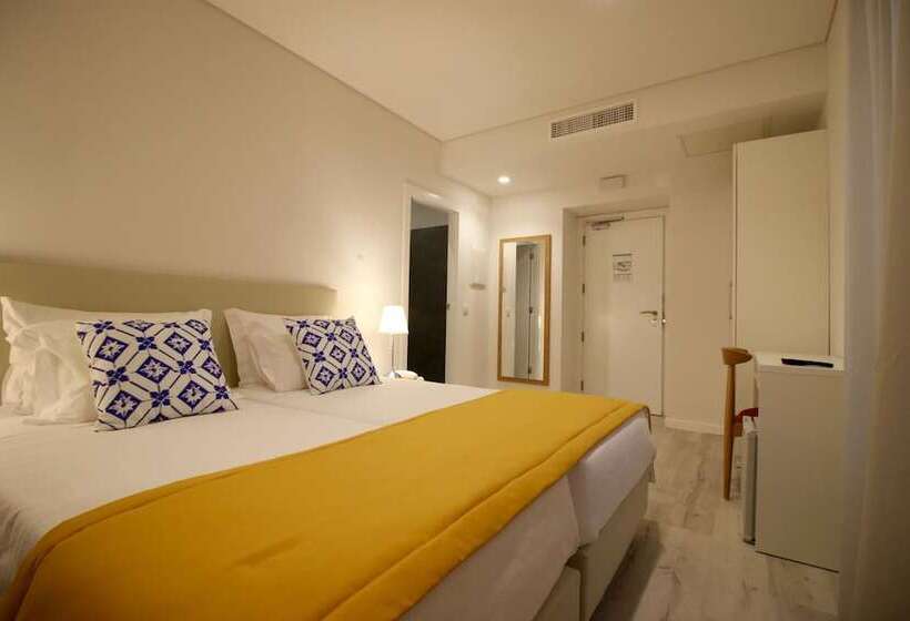 Quarto Estandar, Riverside Alfama
