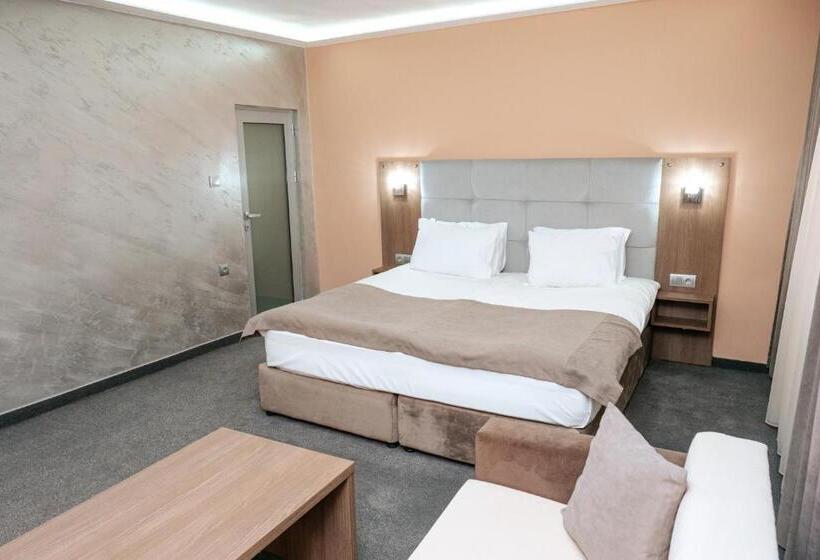 舒适型房间, Tundzha   Renovated!