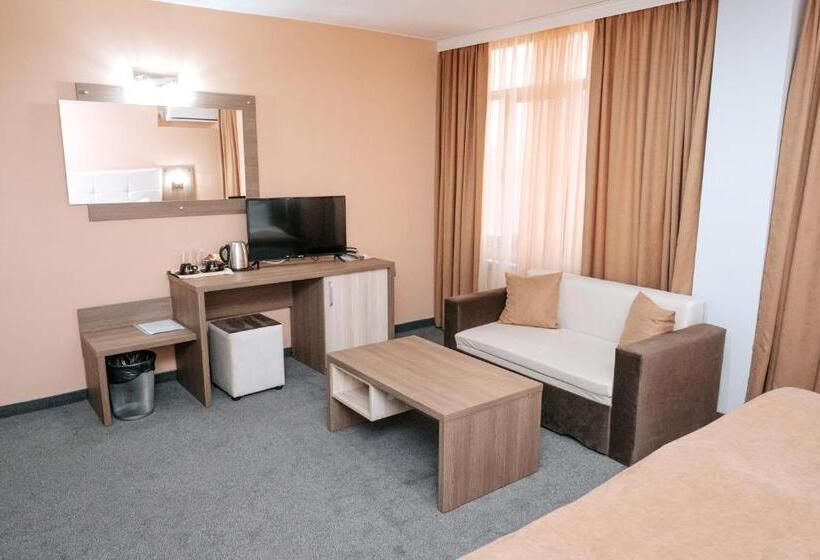 舒适型房间, Tundzha   Renovated!
