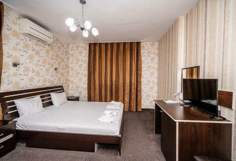 סוויטה משפחתית, Perun Hotel Sandanski