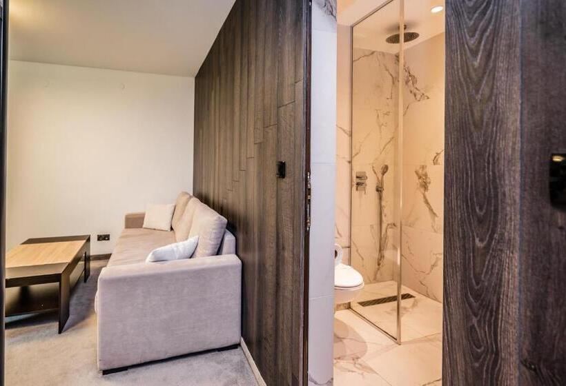 Номер Deluxe с Балконом, Perun Hotel Sandanski
