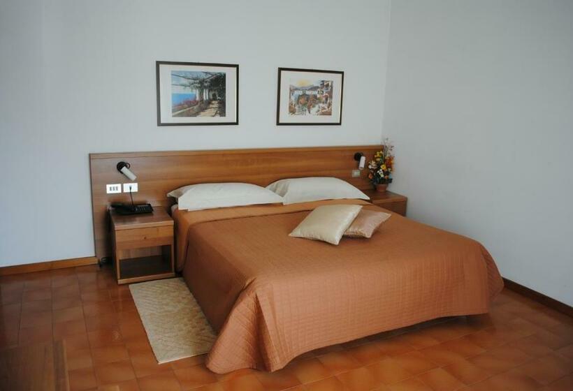 Номер Стандарт, Albergo Da Mario