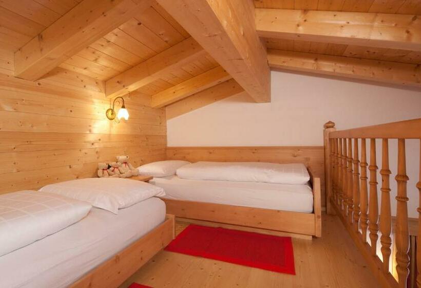 Семейный Номер, Des Alpes