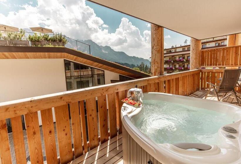 Люкс 2 Спальни, Moseralm Dolomiti Spa Resort