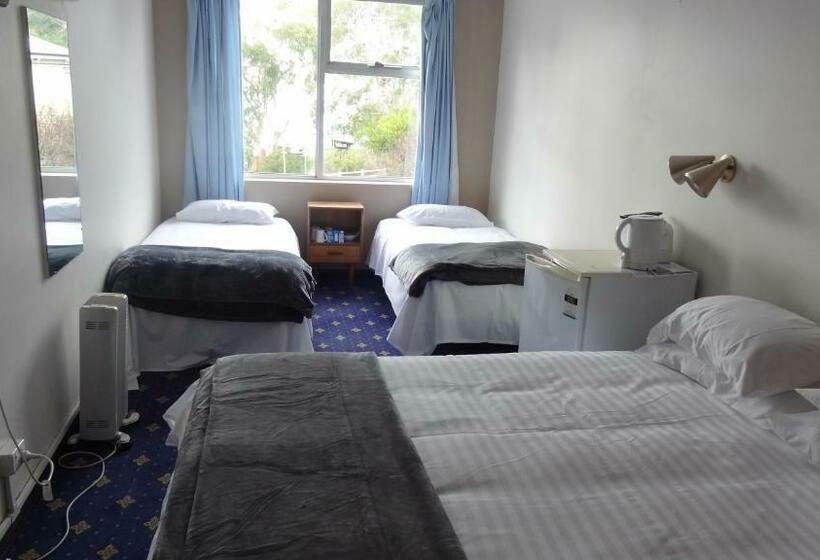 스탠다드 트리플 룸, The Wharf Hotel Wynyard