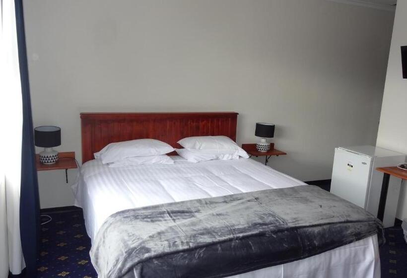 스위트 킹사이즈 침대, The Wharf Hotel Wynyard