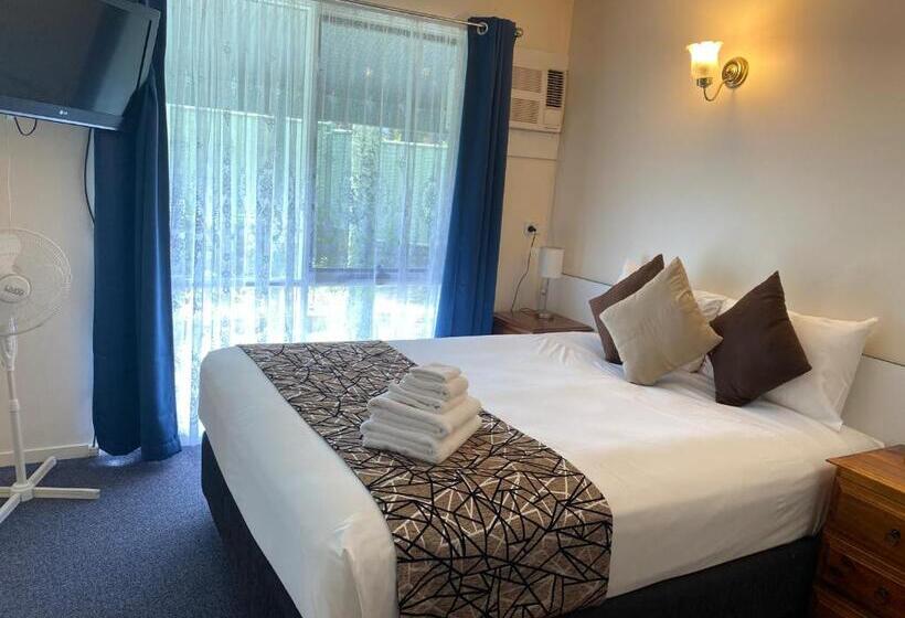 수피리어 룸 퀸 침대, Motel Kempsey