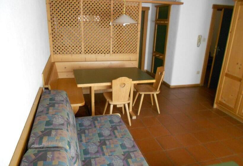 Апартаменты 1 Спальня с Балконом, Residence Silvester