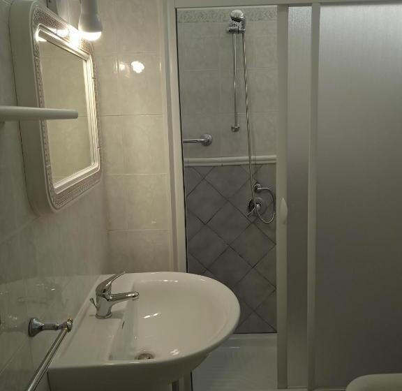 Четырехместный Номер Стандарт, B&b Luce