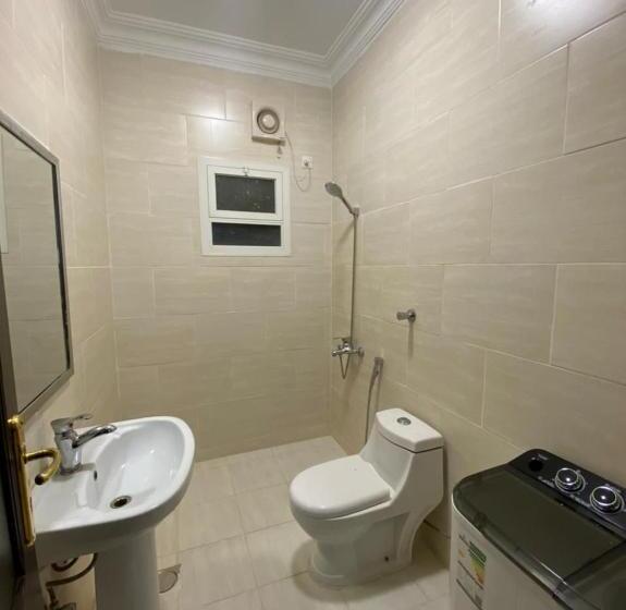 Apartamento 2 Dormitórios, نايتس للوحدات المفروشة
