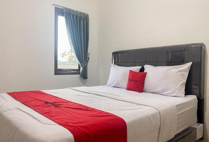 Quarto Estandar, Reddoorz @ Kubu Selem Palapa