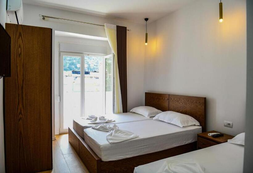 スタンダードトリプルルーム, Guest House Cela City Centre