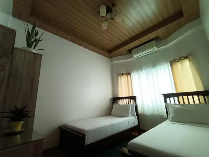 اتاق استاندارد, Sillero Painting Gallery And Hostel