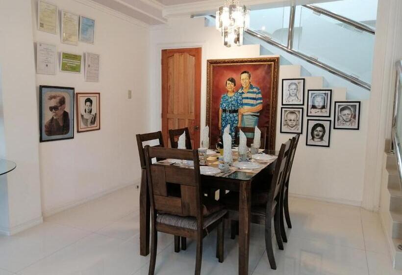 اتاق استاندارد, Sillero Painting Gallery And Hostel