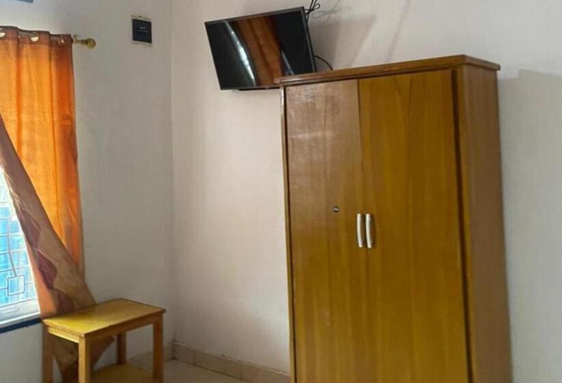 Номер Стандарт, Oyo 93849 Kng Homestay Syariah