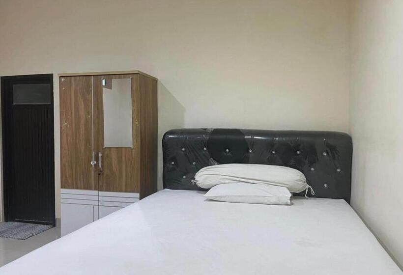Номер Стандарт, Oyo 93877 Atifah Homes