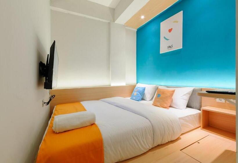 Номер Deluxe, Sans Hotel Pesona Bekasi