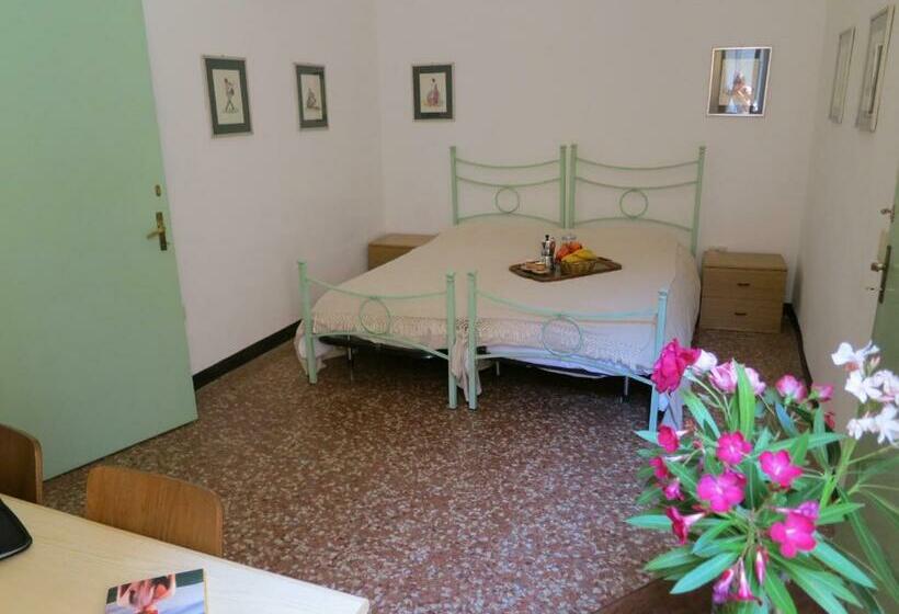 اتاق استاندارد با سرویس بهداشتی مشترک, Casa Della Zia, Bologna By Short Holidays