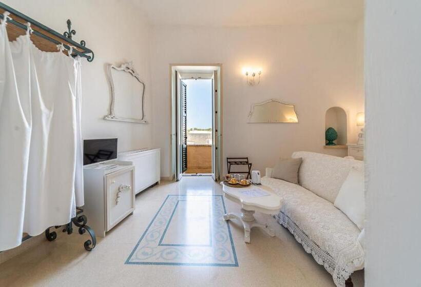 اتاق لوکس با بالکن, Palazzo De Mori