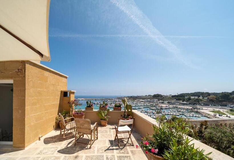 1 Bedroom Deluxe Apartment Sea View, Palazzo De Mori