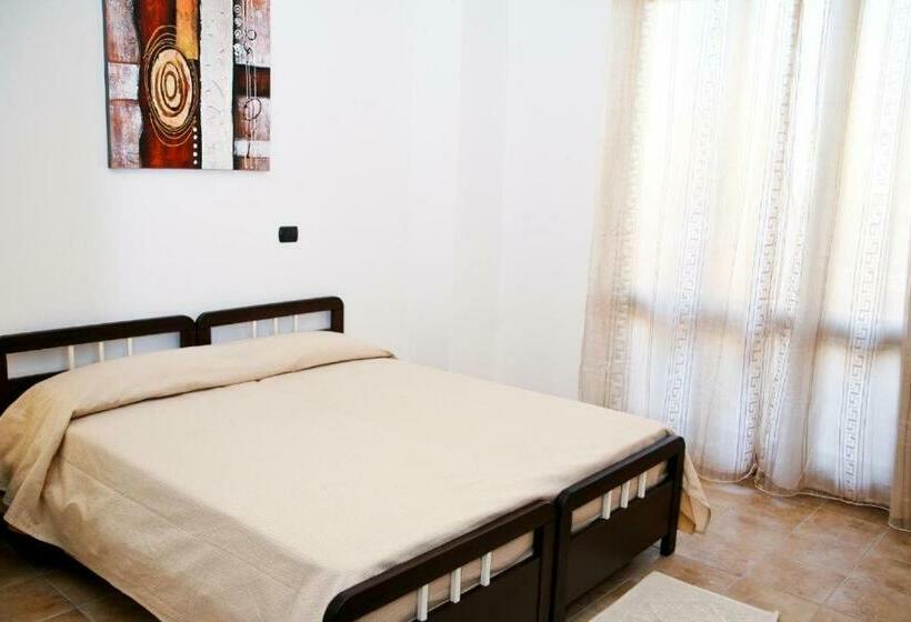 Номер Стандарт с Балконом, Villa Marogna