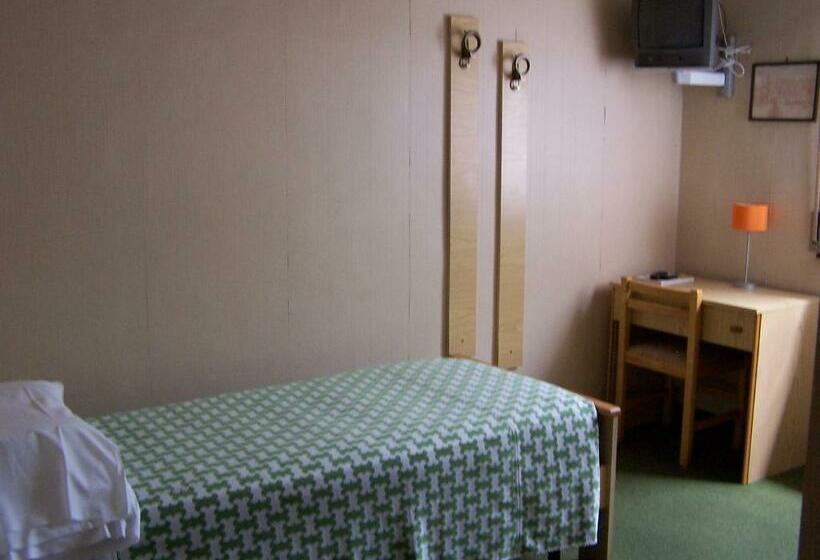 اتاق استاندارد یک نفره, Albergo Corona