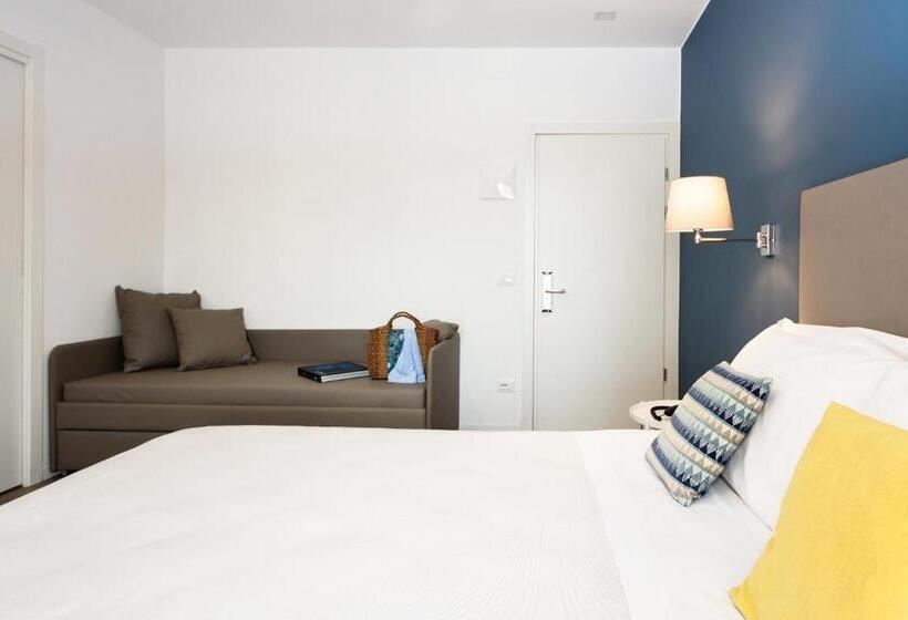 Quarto Superior com Terraço, Aurora