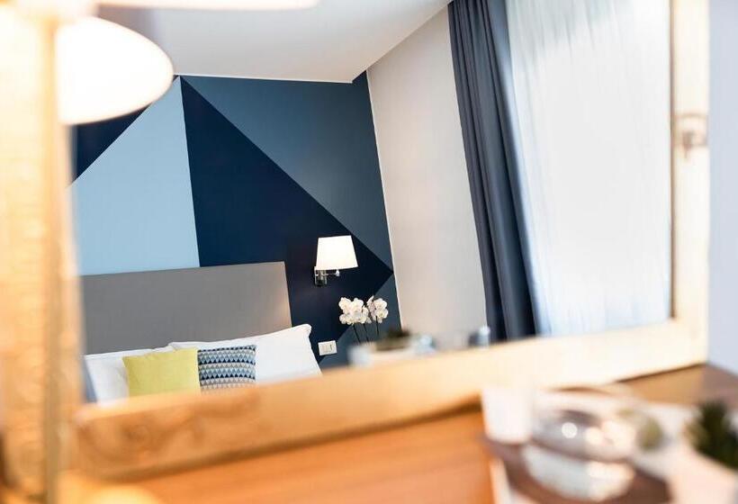 Quarto Clássico, Aurora
