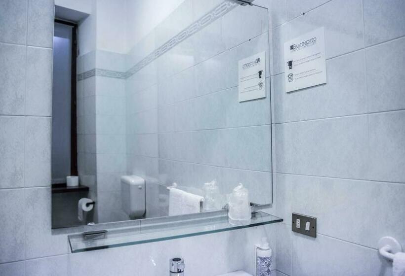 Номер Стандарт, Bastimento