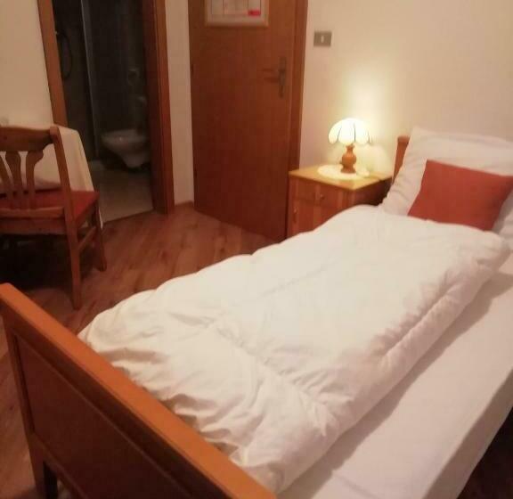 اتاق استاندارد یک تخته با بالکن, Kyrr Smart Mountain Retreat