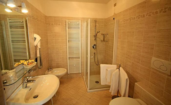 اتاق استاندارد سه نفره, Kyrr Smart Mountain Retreat