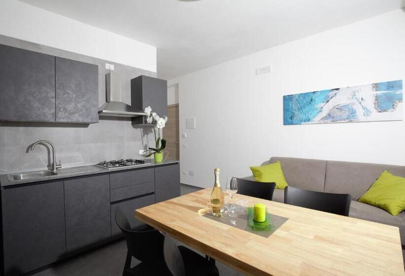Апартаменты Superior 1 Спальня, Svevo Sea House