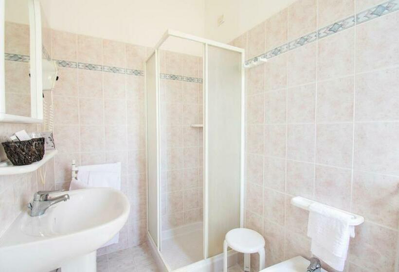 اتاق استاندارد یک نفره, Villa Giada