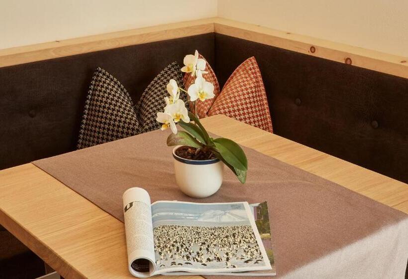 Номер Комфорт, Mountain Hotel Mezdì