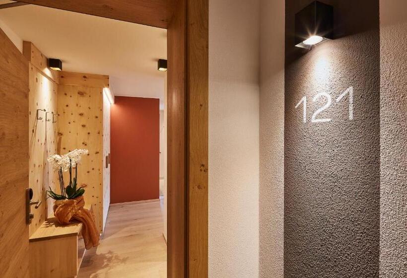 غرفة كومفورت, Mountain Hotel Mezdì