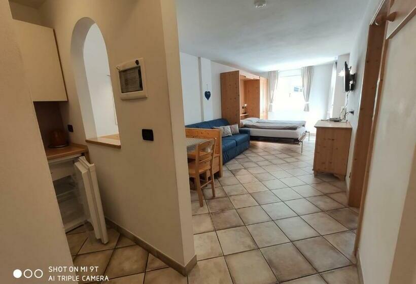 شقة غرفة واحدة, Residence Montebel