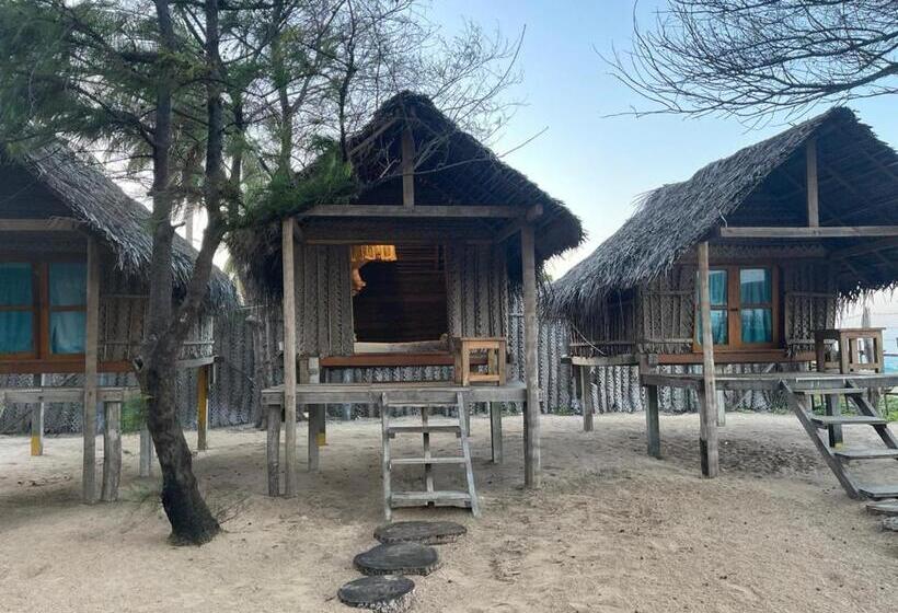 Шале 1 Спальня, Vitamin Sea Beach Hostel