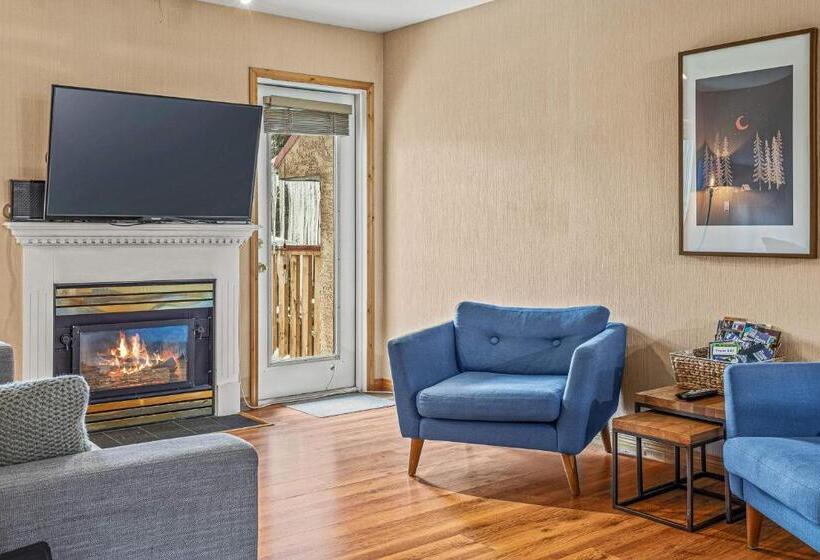 Quarto Familiar, Bow Valley Chalets Entire 2 Bedrooms Townhouse