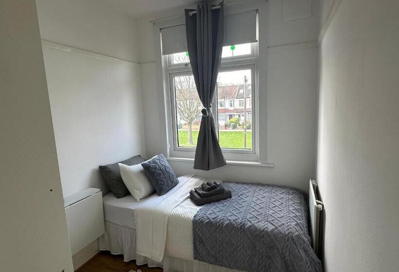 Номер Стандарт Индивидуальный, Downhills Way   North London   Rooms