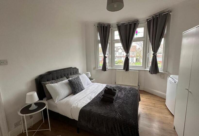 Номер Стандарт, Downhills Way   North London   Rooms
