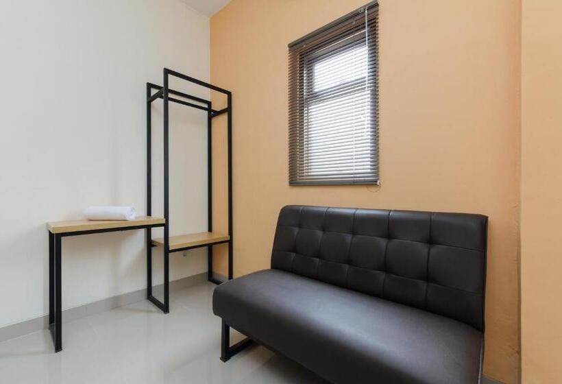 Номер Superior, Sans Hotel Cibanteng Dramaga Bogor